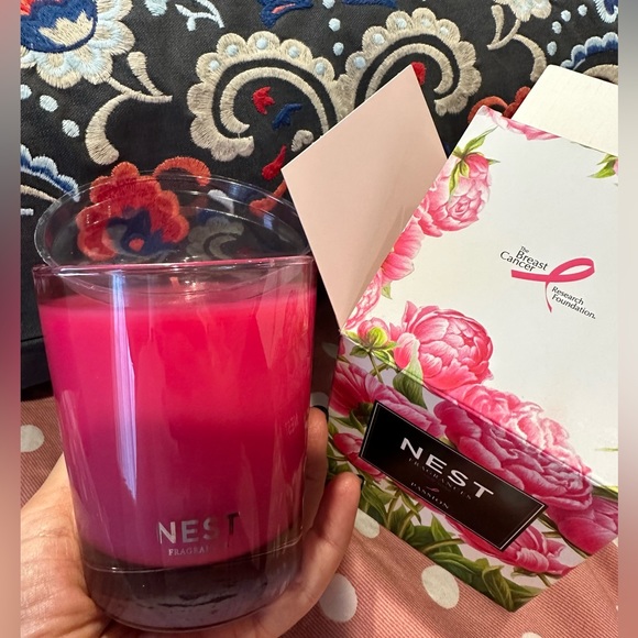 NEST scented candle Passion; limited edition Breast Cancer Research Foundation💞 - Picture 9 of 13